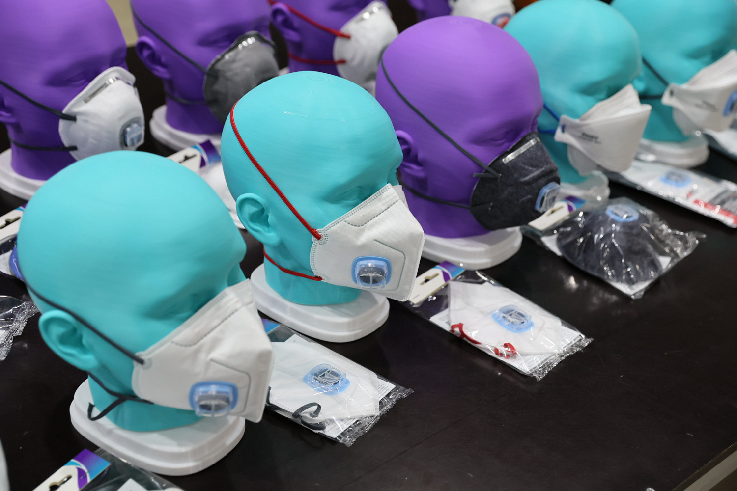 Губернатор Краснодарского края посетил производственный центр «Фармсервис» детальное фото в интернет-магазине "Фармсервис"